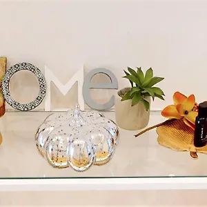 Metro Apartment